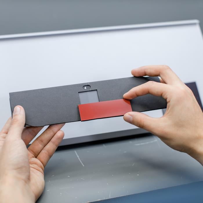 PRÜFUNG DER BESTÄNDIGKEIT VON OBERFLÄCHENBEHANDLUNGEN, TIYO